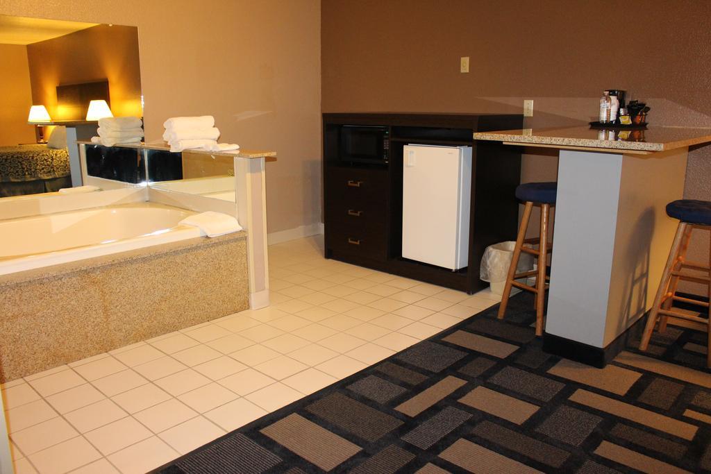 Days Inn By Wyndham Watertown Quarto foto